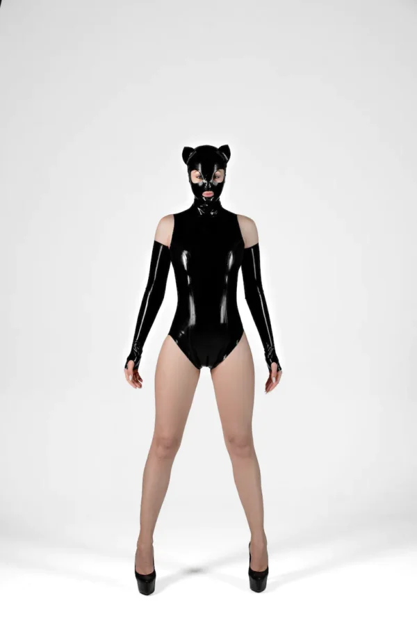 Latex Cat Mask with Open Mouth and Zippered Back – Black Glossy Finish