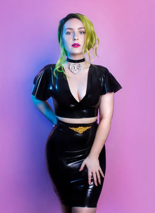 Latex Plunge Batwing Crop Top with Back Buckle Closure – Glossy Black