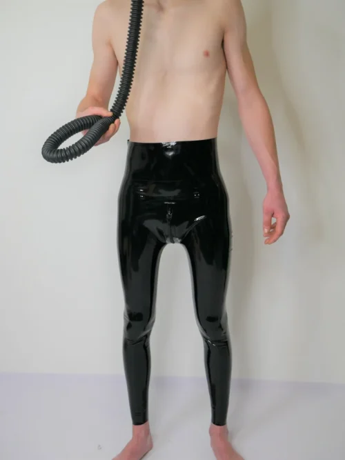 High-Waist Latex Leggings with Dual Zipper and 3D Contour – Black